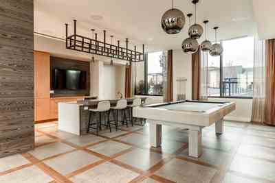 Entertaining bar with kitchen Entertaining bar with kitchen